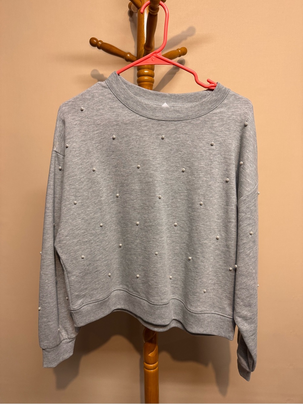 Women’s Gap Gray Pearl-Embellished Crop Sweatshirt
